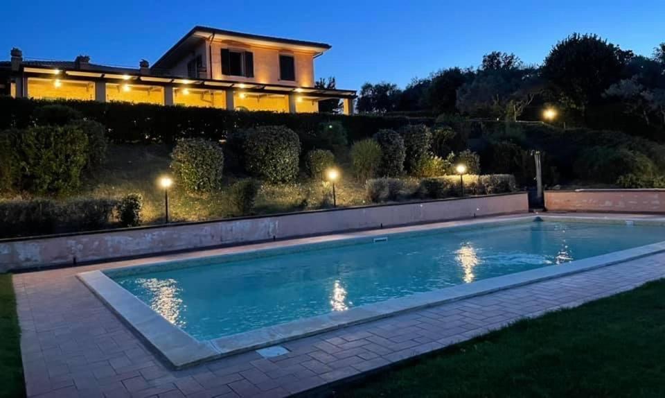 La Posta Di Bacco Apartment Gualdo Cattaneo Bagian luar foto