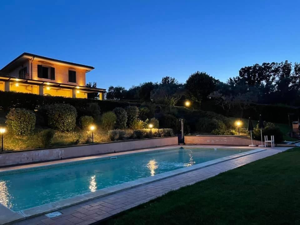 La Posta Di Bacco Apartment Gualdo Cattaneo Bagian luar foto