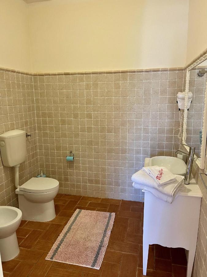 La Posta Di Bacco Apartment Gualdo Cattaneo Bagian luar foto