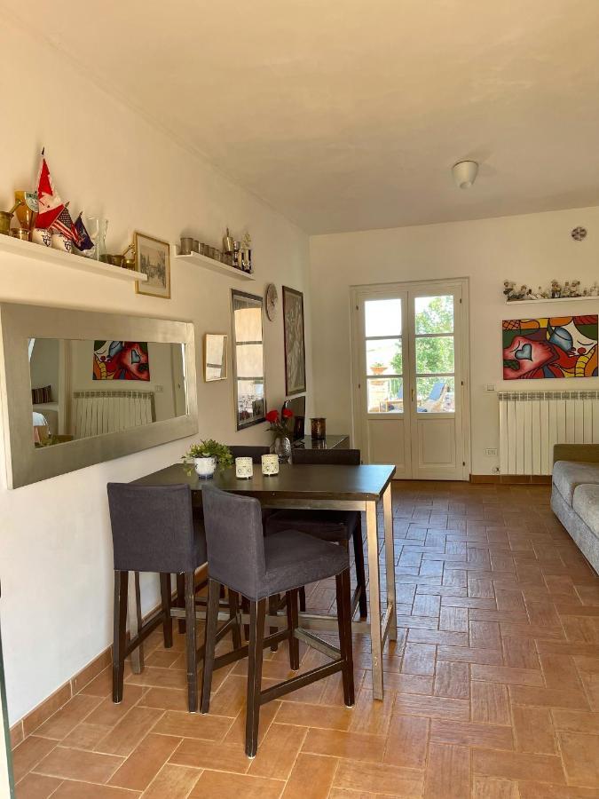 La Posta Di Bacco Apartment Gualdo Cattaneo Bagian luar foto