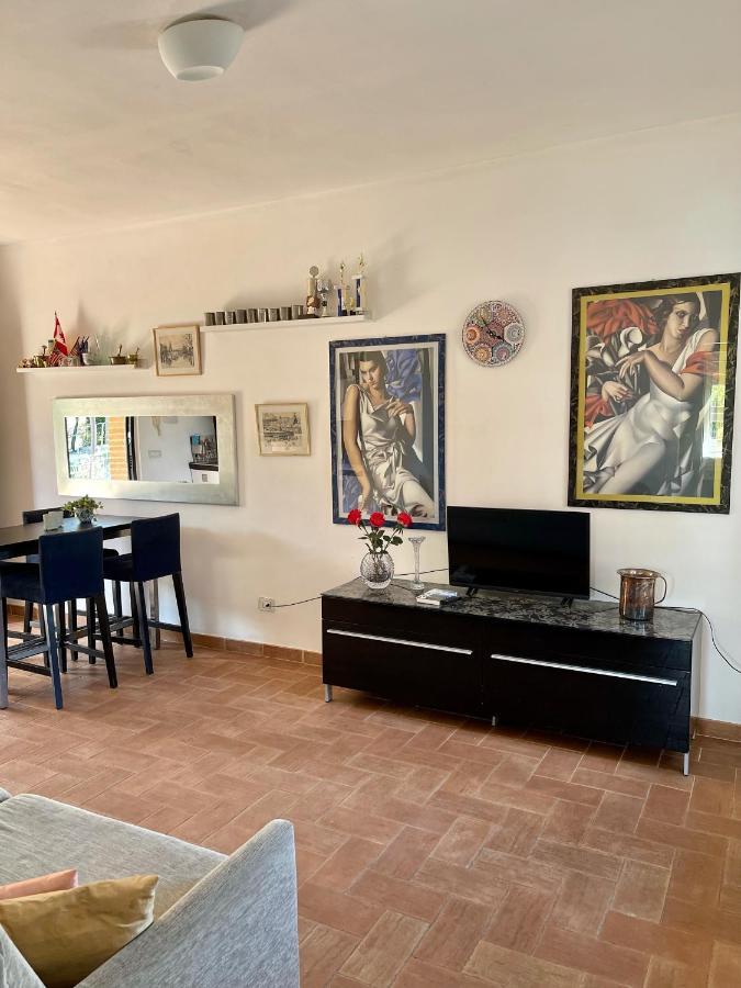 La Posta Di Bacco Apartment Gualdo Cattaneo Bagian luar foto