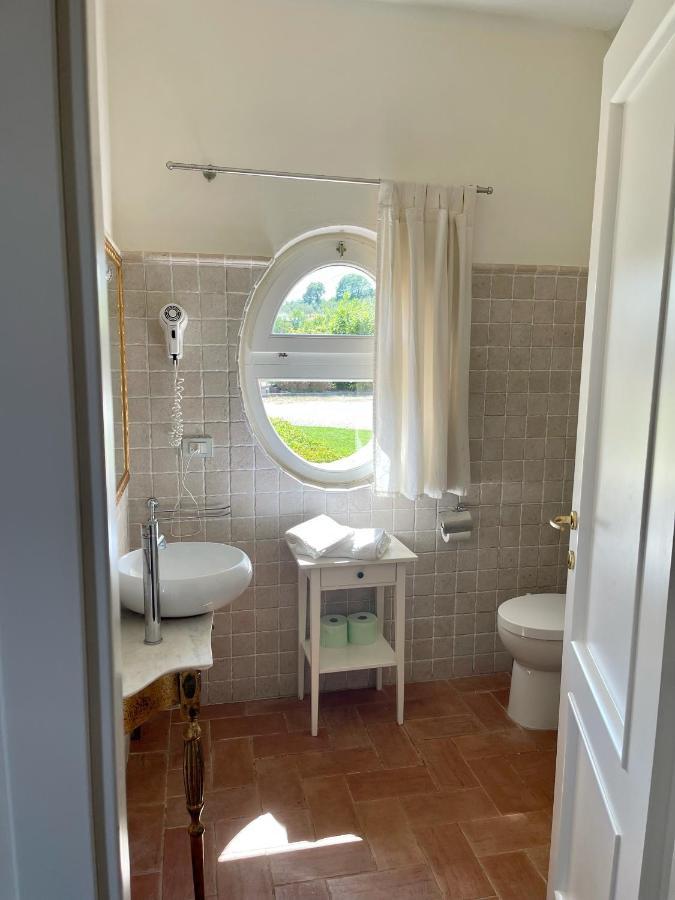 La Posta Di Bacco Apartment Gualdo Cattaneo Bagian luar foto