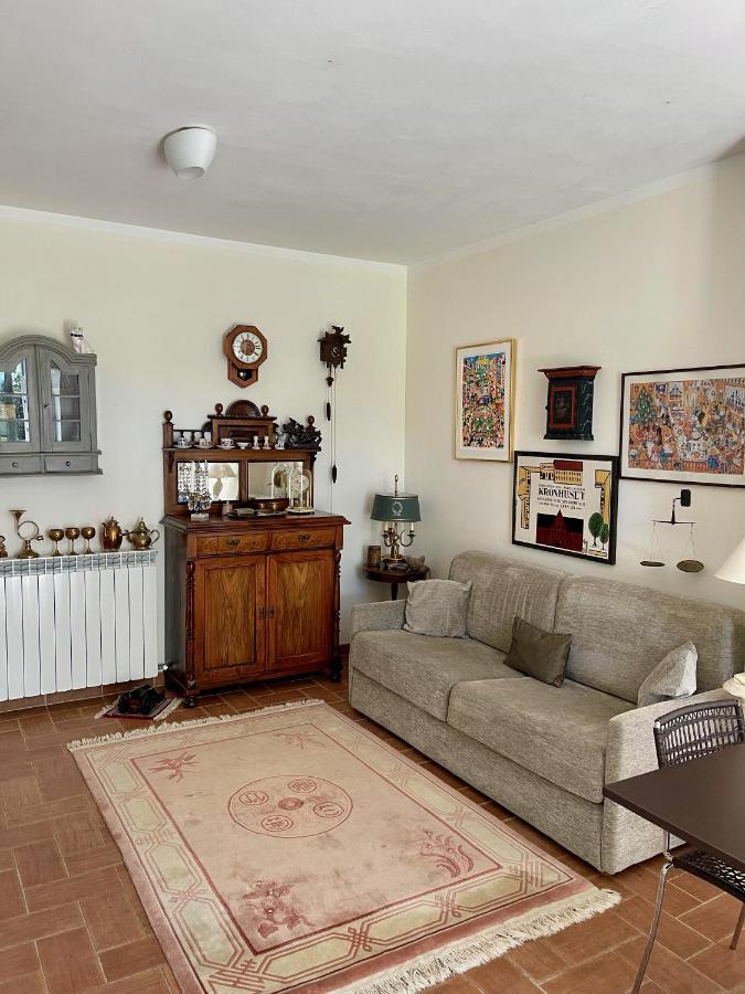 La Posta Di Bacco Apartment Gualdo Cattaneo Bagian luar foto
