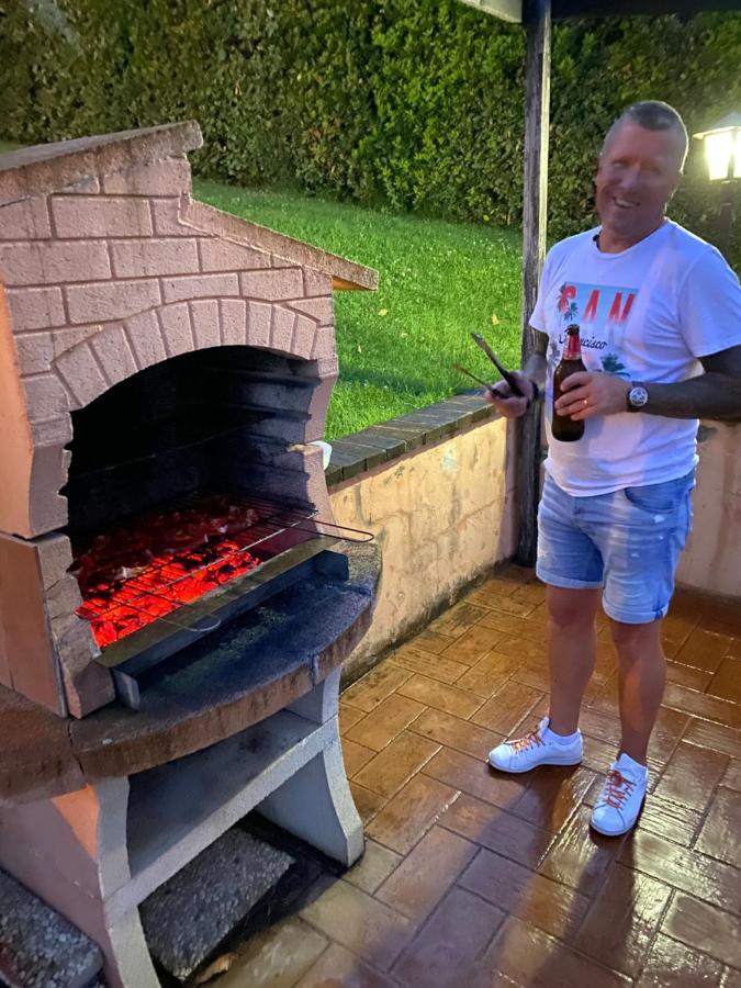 La Posta Di Bacco Apartment Gualdo Cattaneo Bagian luar foto